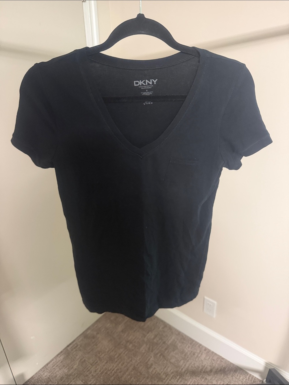 Dkny Black V-Neck Short Sleeve Tee